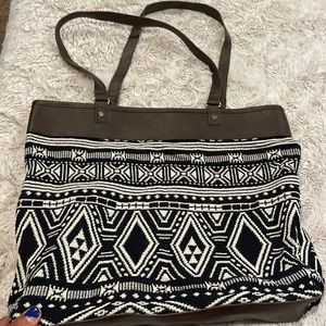 Thirty-one reversible bag